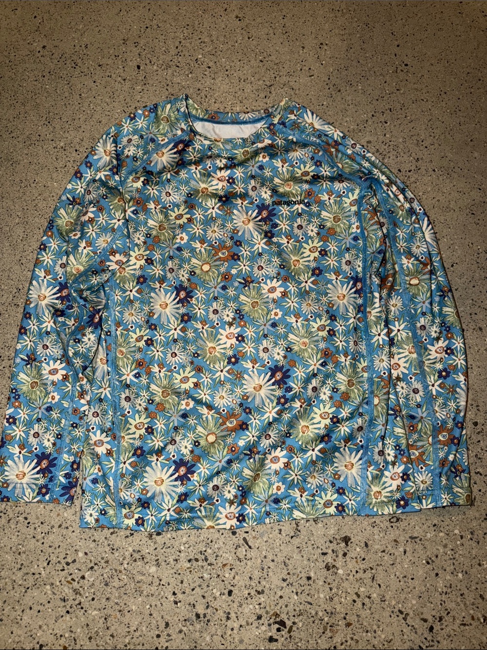 Patagonia Blue Floral Capilene Silkweight Shirt girls medium/10